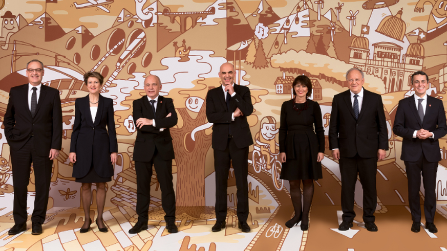 Bundesratsfoto 2018
Der Gesamtbundesrat 2018 (von links nach rechts): Bundesrat Guy Parmelin, Bundesrätin Simonetta Sommaruga, Bundesrat Ueli Maurer (Vizepräsident), Bundespräsident Alain Berset, Bund ...