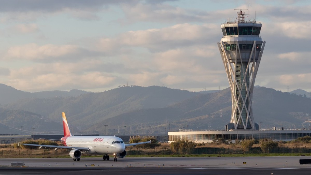 el prat flughafen airport barcelona