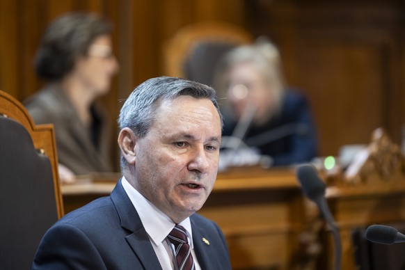 Werner Salzmann, SVP-BE, setzt sich fuer eine grosszuegige Finanzierung des Armee ein, an der Wintersession der Eidgenoessischen Raete, am Donnerstag, 14. Dezember 2023 im Staenderat in Bern. (KEYSTON ...
