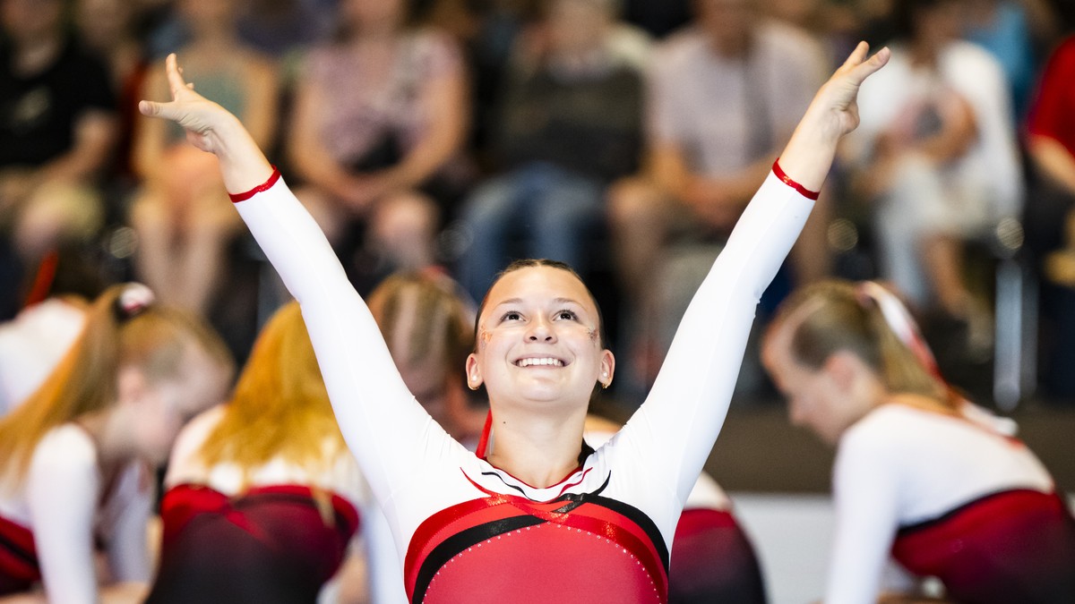 Un groupe de gymnastes font une demonstration d'un spectacle lors de la ceremonie officielle d'ouverture de la 77eme Fete federale de gymnastique le jeudi 12 juin 2025 a Beaulieu a Lausanne. ...