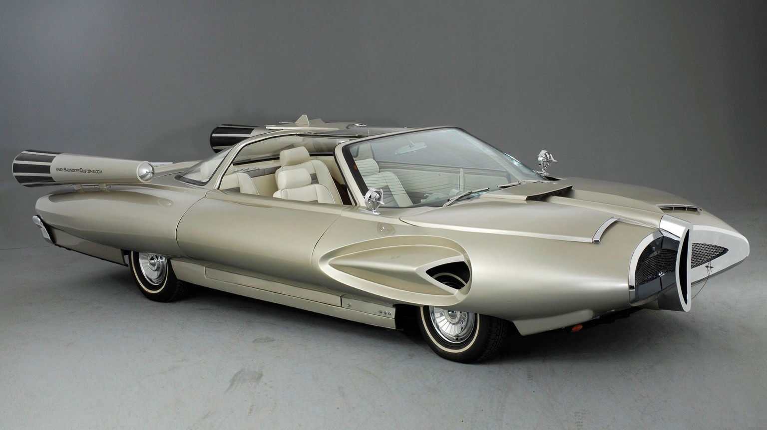 1958 Ford X2000 concept Car
konzeptauto retro design auto 
https://www.reddit.com/r/RetroFuturism/comments/dce6zx/1958_ford_x2000_concept_car/