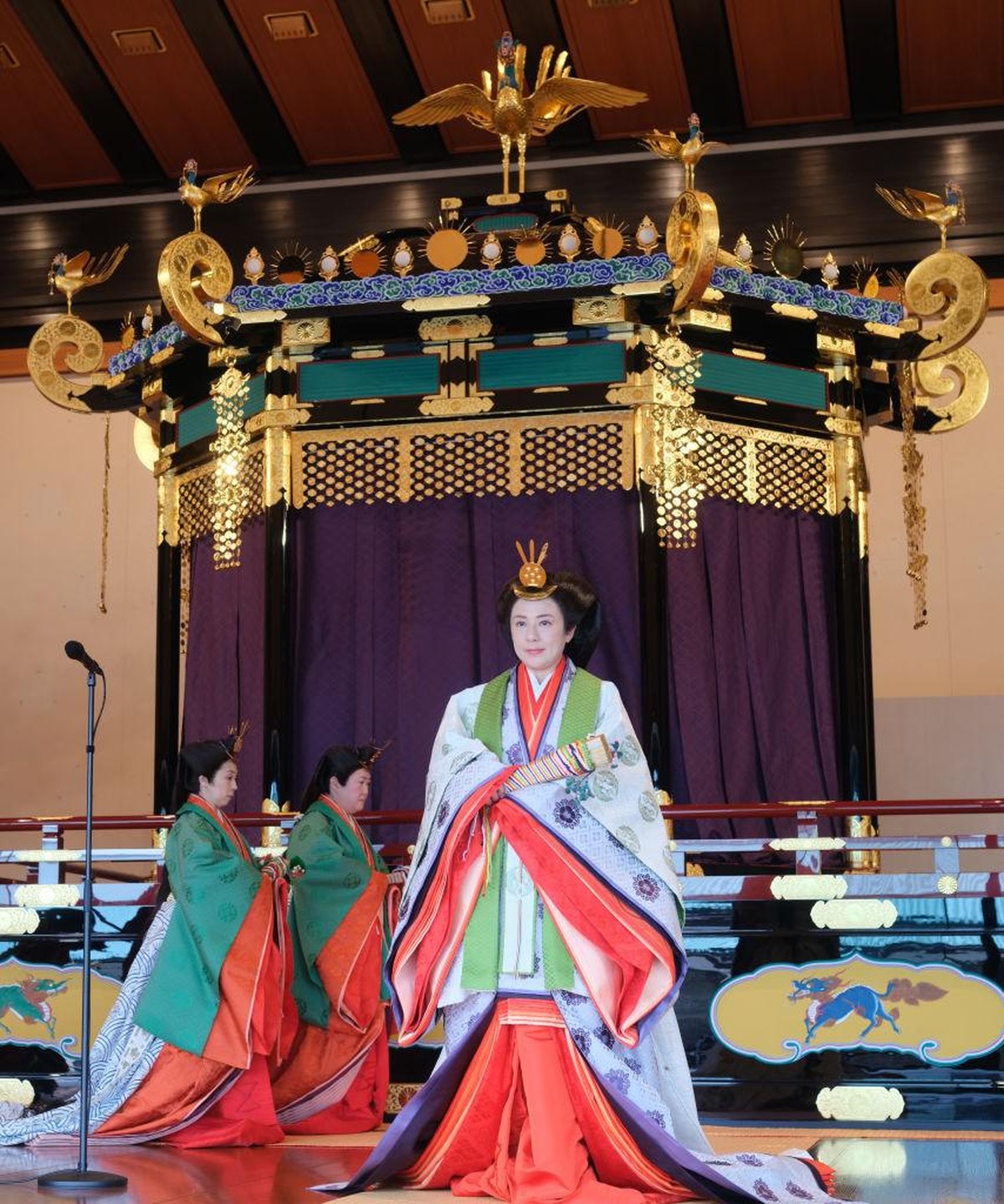 TOKYO, JAPAN - OCTOBER 22 : Japan's Empress Masako makes her appearance during a ceremony to proclaim Emperor Naruhito's enthronement to the world at the Imperial Palace in Tokyo, Japan, Oct ...