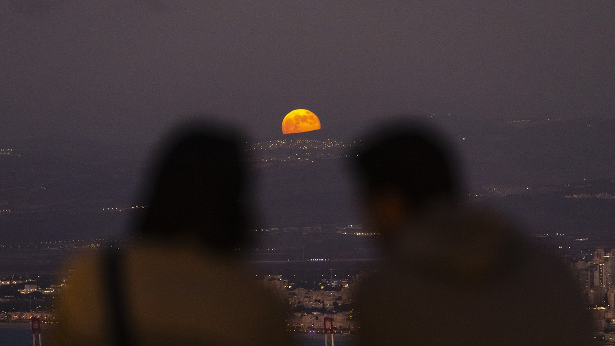 Erntemond-im-Oktober-ist-der-erste-Supermond-des-Jahres