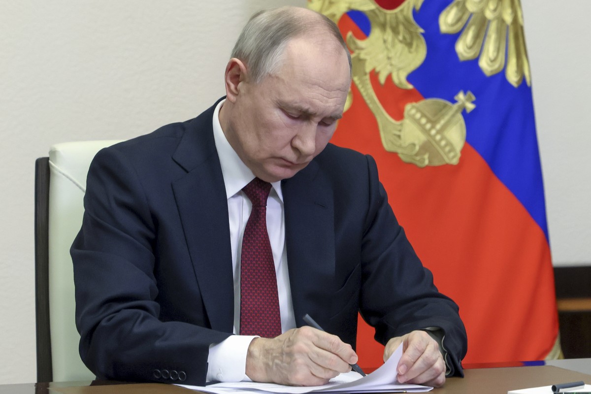 President Vladimir Putin attends a meeting on the development of the rare earth metals industry via videoconference at the Novo-Ogarevo state residence outside , Russia, Monday, Feb. 24, 2025. (Mikhai ...