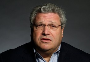 Robert Kagan.