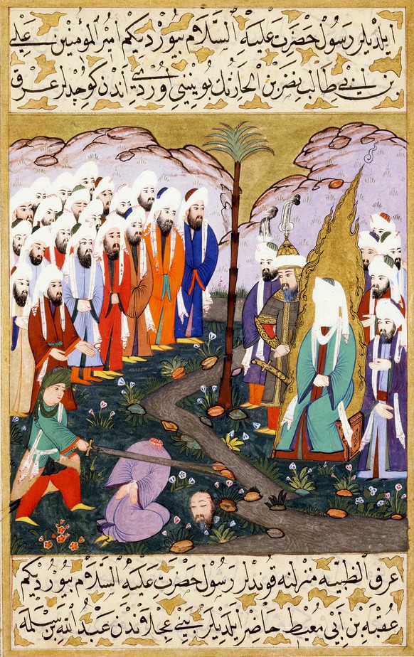 Ali ibn Abi Talib, der in Anwesenheit des Propheten Mohammed mit dem zweiklingigen Dhu-l-faqar-Schwert einen Quraischiten enthauptet. Osmanische Miniatur, 16. Jahrhundert.