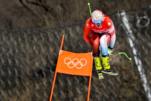 Stefan Rogentin of Switzerland competes in men&#039;s downhill training at the at the 2022 Olympic Winter Games in Yanqing, China, on Thursday, February 3, 2022. (KEYSTONE/Jean-Christophe Bott)..