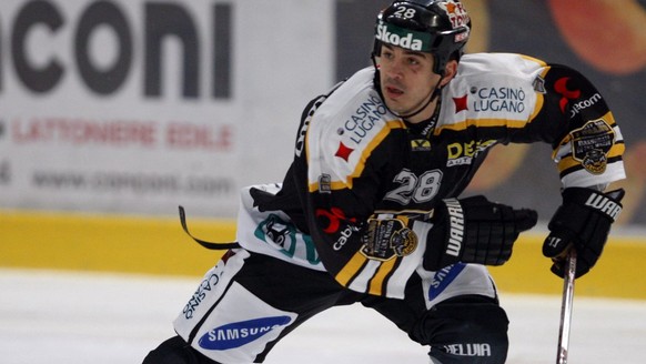 Mike Maneluk im Eishockey Meisterschaftsspiel der National League A zwischen dem HC Lugano und dem HC Davos, am Samstag, 31. Januar 2009, in der Resega Halle von Lugano. (KEYSTONE/PHOTOPRESS/Karl Math ...