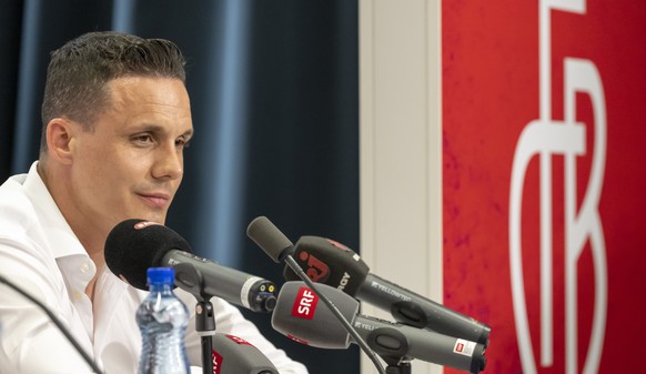 Verwaltungsrat David Degen spricht an der Bilanzmedienkonferenz der FC Basel 1893 AG in Basel, am Mittwoch, 20. April 2022. (KEYSTONE/Georgios Kefalas)