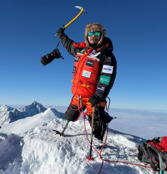 Januar 2026: Hari Budha Magar auf dem Mount Vision (4892m).