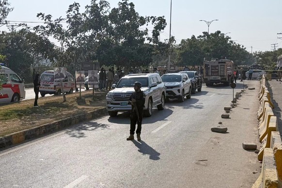 Pakistani security officials stand guard after a powerful car bomb exploded outside a district court in Islamabad, Pakistan, Tuesday, Nov. 11, 2025. (AP Photo/Mohammad Yousuf)
Pakistan Militant Attack