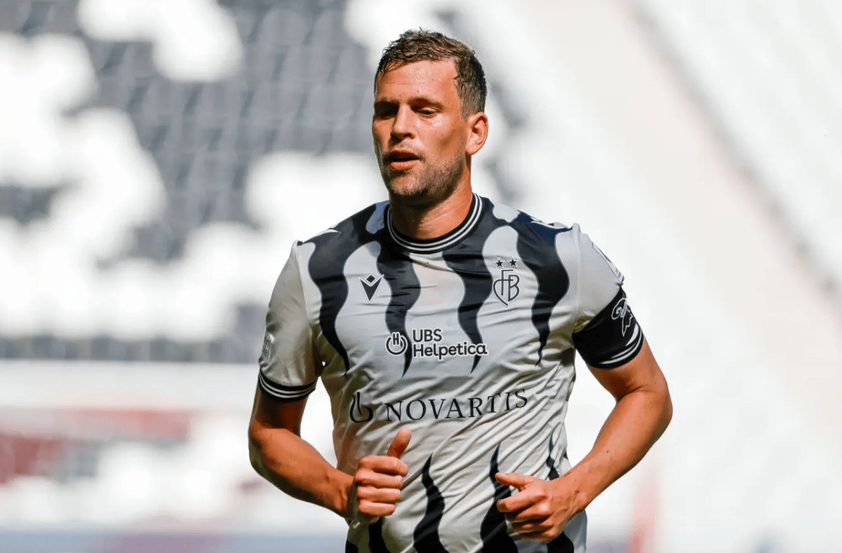 Fabian Frei a porté pour la dernière fois le maillot du FC Bâle contre le SC Freiburg en amical.