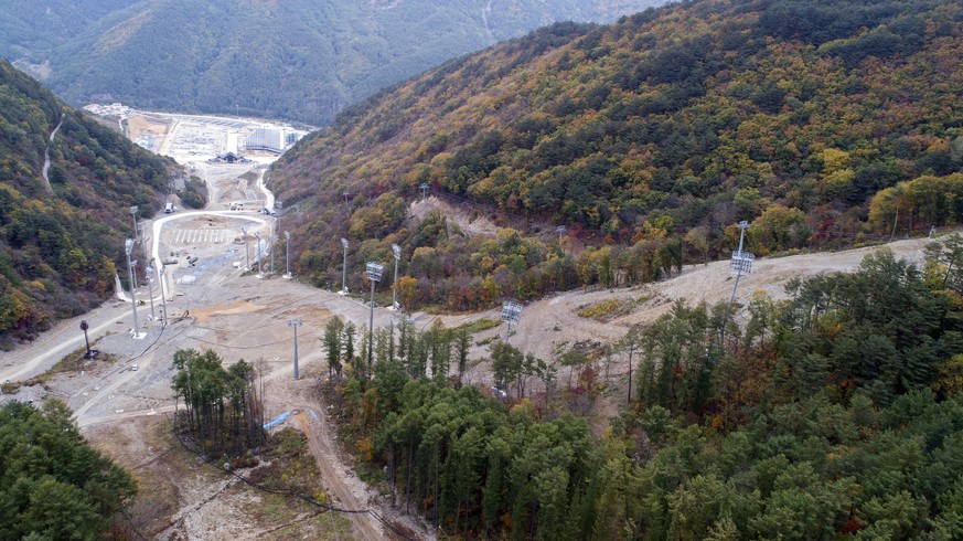 epa06292287 A photograph taken with a drone of the course of the Jeongseon Alpine Centre, which will host the Alpine Skiing speed events (Downhill &amp; Super G) of the PyeongChang 2018 Winter Olympic ...