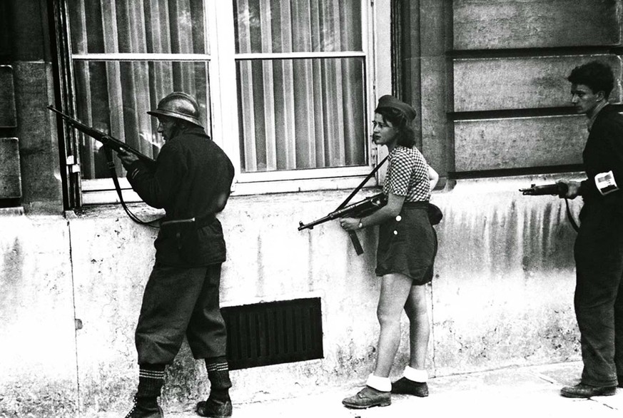 Frauen in der Résistance: Simone Segouin aka Nicole Minet, französische Widerstandskämpferin, Paris, 1944