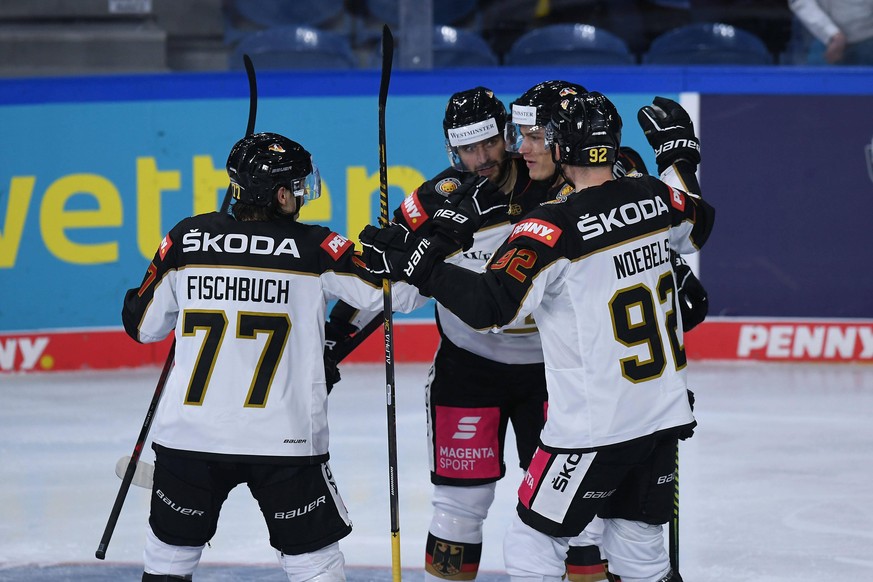 Deutschland jubelt nach dem 1:0 durch Tobias Rieder.