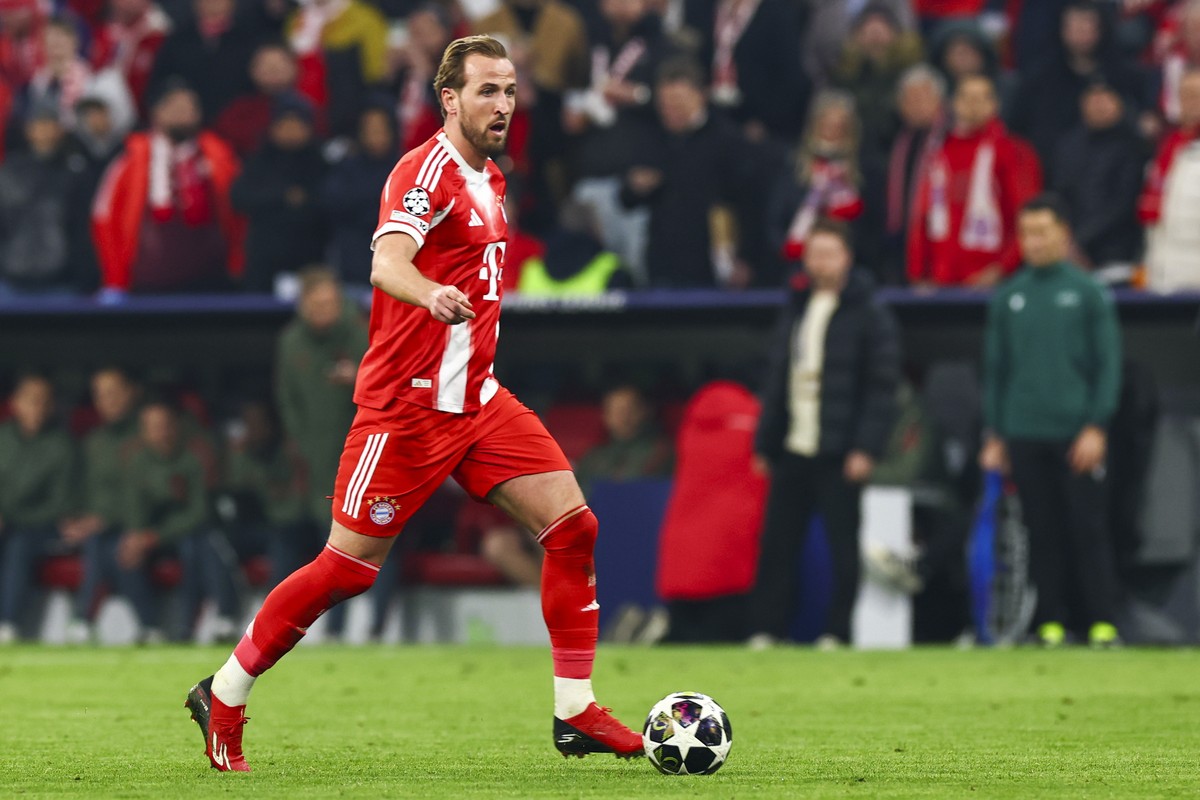 epa12831280 Harry Kane of Bayern Munich in action during the UEFA Champions League Round of 16 2nd leg match between Bayern Munich and Atalanta in Munich, Germany, 18 March 2026. EPA/ANNA SZILAGYI