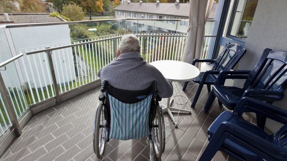 Wenn die Rente nicht die minimalen Lebenshaltungskosten deckt, besteht ein Anspruch auf Erg