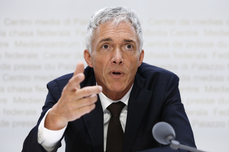 epa07561095 Swiss Federal Attorney Michael Lauber speaks during a press conference at the Media Centre of the Federal Parliament in Bern, Switzerland, 10 May 2019. Federal Attorney Michael Lauber is c ...