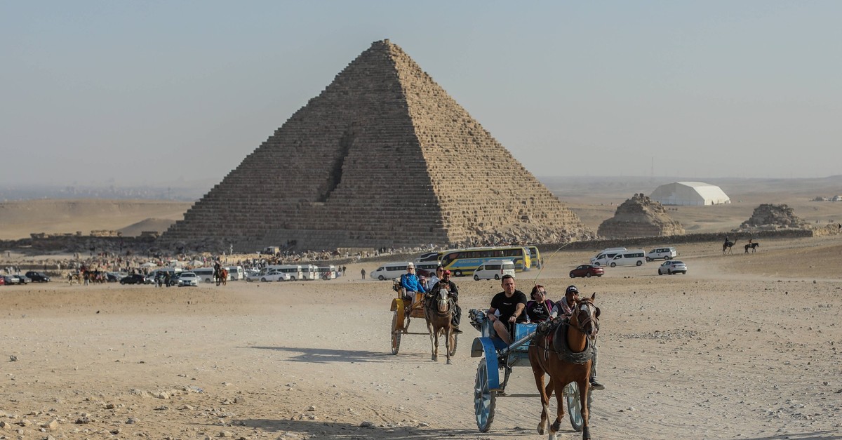 Kleinste-Gizeh-Pyramide-Forscher-finden-Hinweise-auf-verborgenen-Eingang