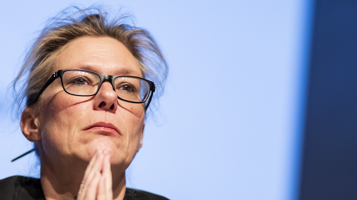 epa12620941 Beatrice Pilloud, attorney general of the Canton of Valais, reacts during a press conference about the Le Constellation bar and lounge fire in Crans-Montana on New Year's Eve, in Sion ...
