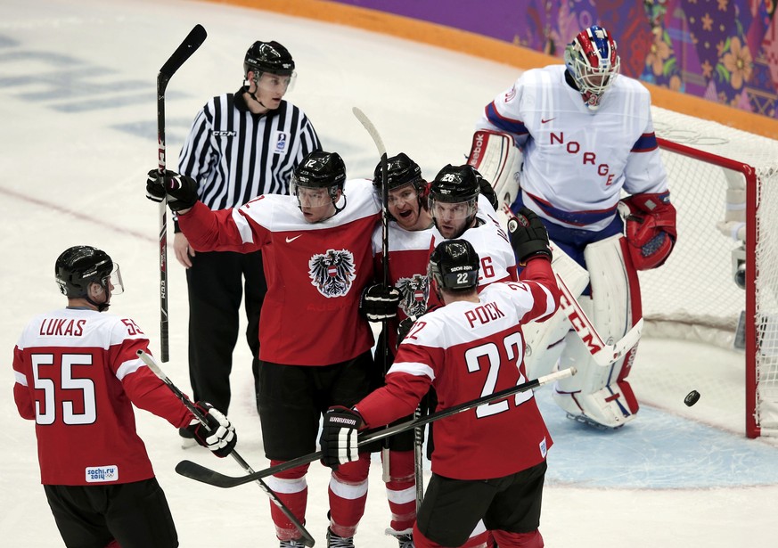 Nach dem Sieg gegen Norwegen schauten die österreichischen NHL-Stars zu tief ins Glas.