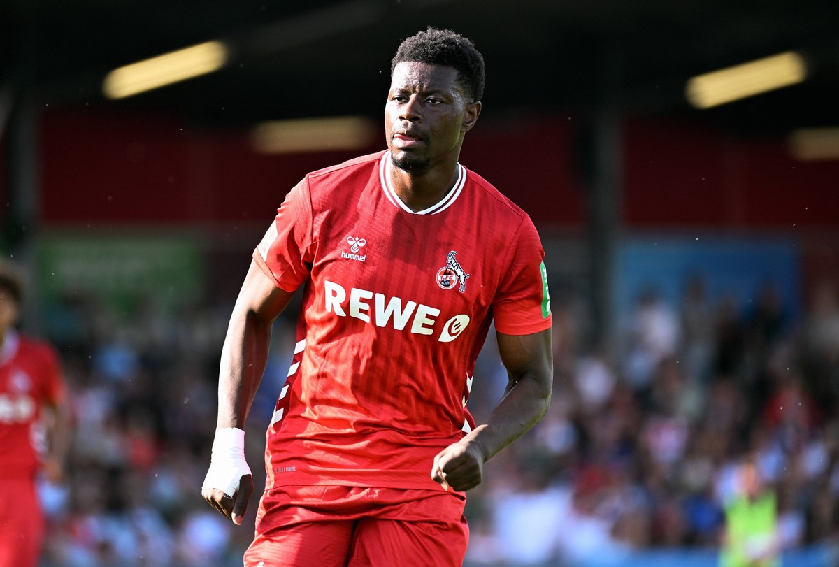 Fussball, 1. Bundesliga, Deutschland, Herren, Testspiel zur Saison 2025/2026 im S�dstadion K�ln Fortuna K�ln - 1. FC K�ln: Ragnar Ache KOE. Aktion, Einzelbild. *** Football, 1 Bundesliga, Germany, Men ...