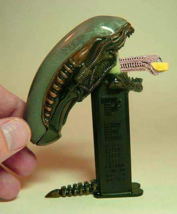 Harold ist einfach in den PICDUMP hineingaloppiert, der Frech-Kentaur!\nGeilster PEZ-Spender ever!