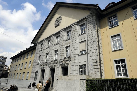 Bezirksgericht Zürich: Hier entscheidet das Zwangsmassnahmegericht, ob eine Überwachung durch IMSI-Catcher zulässig ist.<br data-editable="remove">