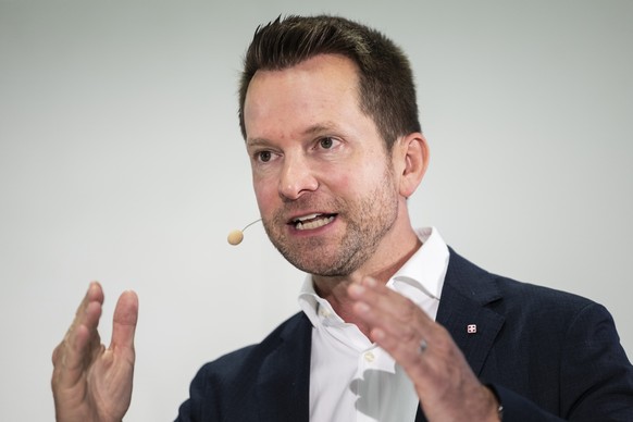 Nationalrat und SVP Asylchef Pascal Schmid, TG, nimmt an einer Podiumsdiskussion zur geplanten Grenzschutzinitiative teil, an der Delegiertenversammlung der SVP Schweiz, am Samstag, 17. August 2024 in ...