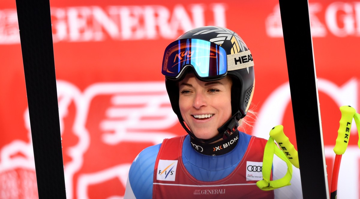 epa08979380 Lara Gut-Behrami of Switzerland reacts during the women's Super G race of the Alpine Skiing World Cup in Garmisch-Partenkirchen, Germany, 01 ?February 2021. EPA/Philipp Guelland