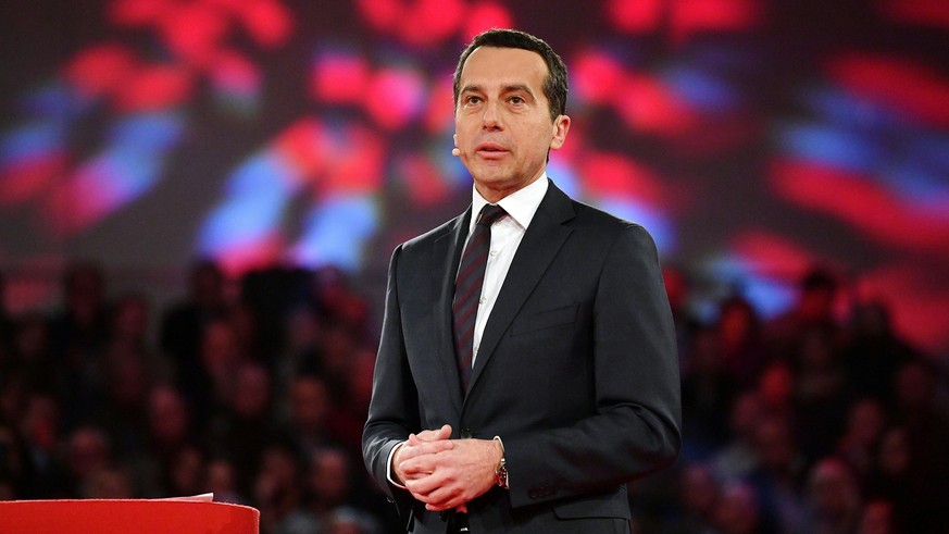 Bundeskanzler Christian Kern (SPÖ) am Mittwoch, 11. Januar 2017, anl. der Rede zur Zukunft Oesterreichs &quot;Worauf warten? Zeit, die Dinge neu zu ordnen&quot; in der Messe Wels. (KEYSTONE/APA/BARBAR ...