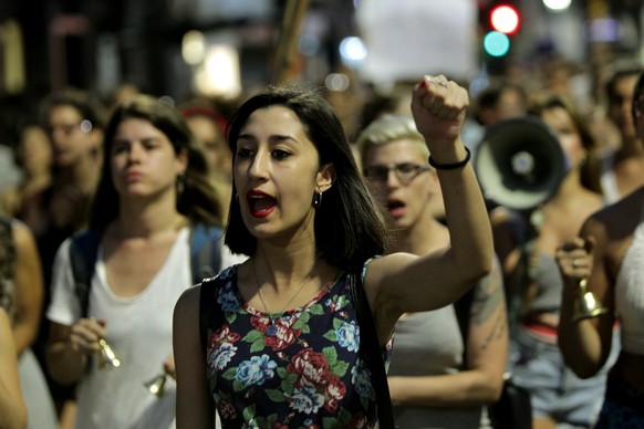 epaselect epa05813509 Women from the civil organization Coordinator of Feminisms and Security of Uruguay march on a main avenue of Montevideo, Uruguay, 24 February 2017, in protest of the eighth femin ...