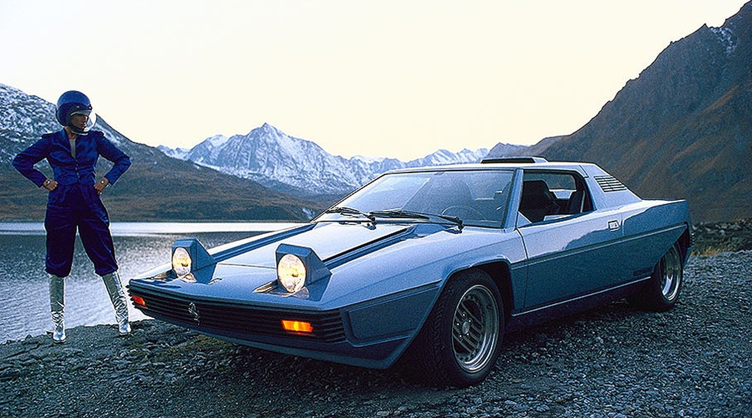Ferrari Rainbow 1976 based on a 308 https://www.classicdriver.com/en/article/cars/classic-concepts-1976-ferrari-rainbow
