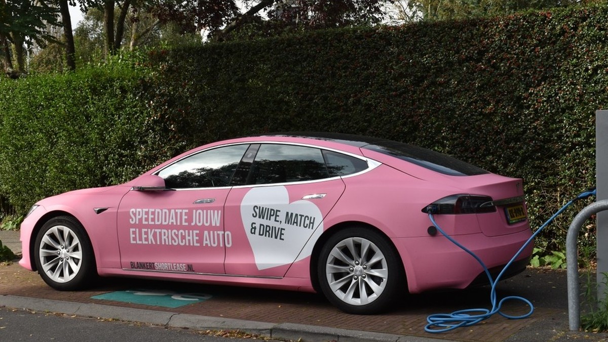 E-Autos setzen sich in vielen Ländern schneller durch als bei uns.