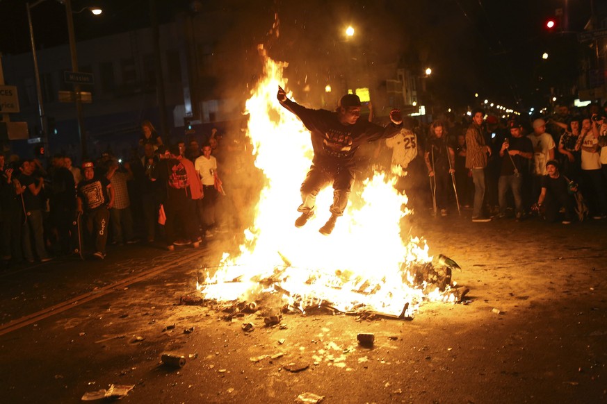 San Francisco's Meisterschaftsparty endet im Chaos.