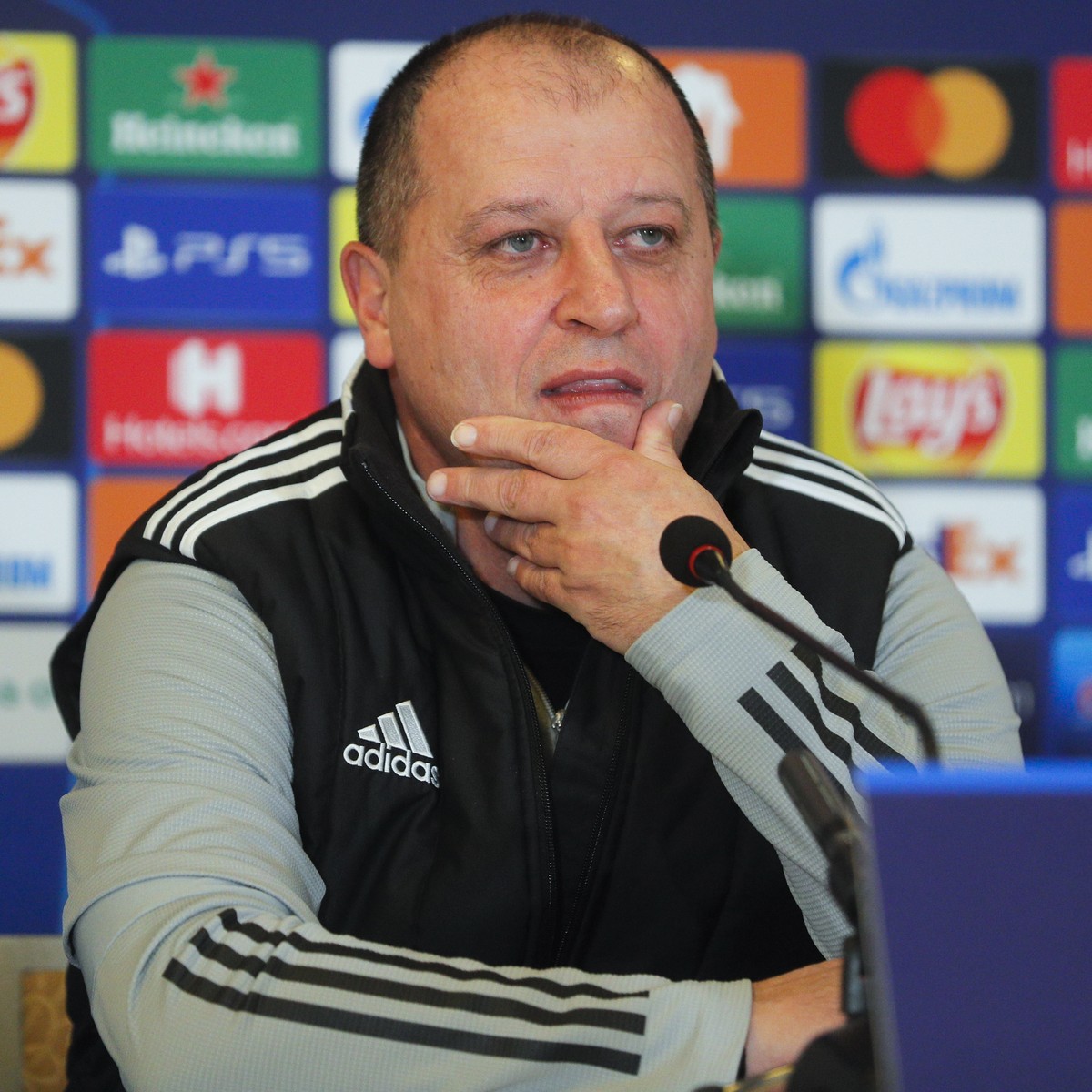 epa09626042 FC Sheriff Tiraspol head coach Yuriy Vernydub attends a press conference in Kiev, Ukraine, 06 December 2021. FC Shakhtar Donetsk will face FC Sheriff Tiraspol in their UEFA Champions Leagu ...