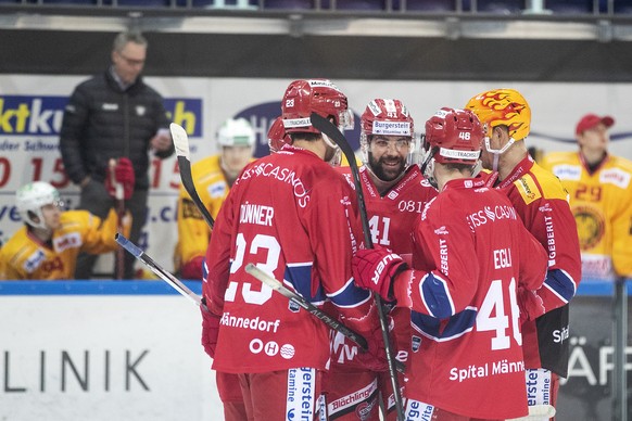 Jubel bei den Spielern der Rapperswil Jona Lakers im Eishockey Spiel der National League zwischen den Rapperswil Jona Lakers und den SCL Tigers, am Samstag, 7. Februar 2021, in der St. Galler Kantonal ...