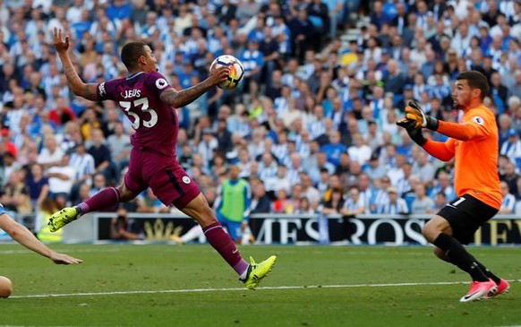 Dieses Handspiel von Gabriel Jesus wird künftig in jedem Fall abgepfiffen.