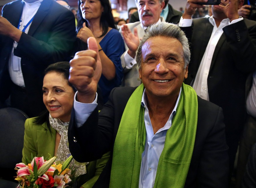 Ecuadorean presidential candidate Lenin Moreno gives a thumb up while waiting for the results of the national election in a hotel, in Quito, April 2, 2017. REUTERS/Mariana Bazo