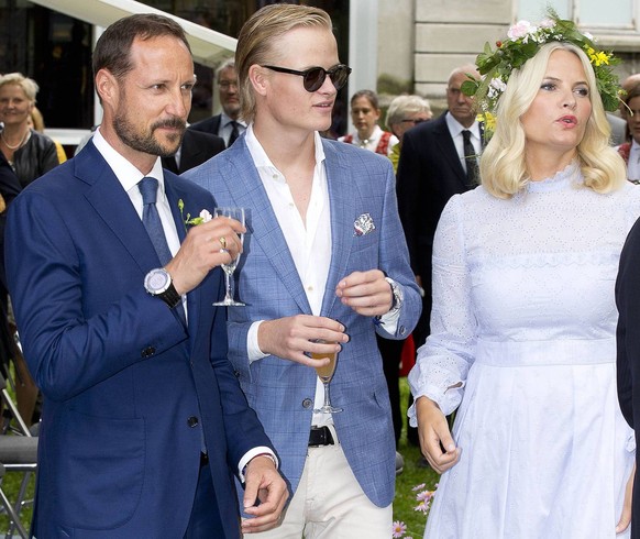 23-06-2016 Trondheim Norwegian Royal family during the visit at the Bispegaarden in Trondheim as part of the Jubilee tour 2016. King Harald and Queen Sonja Princess Mette Marit and Prince Haakon and P ...