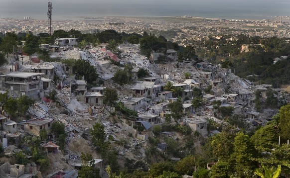 This photo provided by the United Nations, a hillside view shows the destruction, Sunday, Jan. 17, 2010, in Port-au-Prince, Haiti, following a 7.0 earthquake which struck the area Jan. 12. (AP Photo/U ...