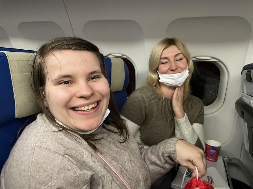 Die 19-jährige Maria (links) und ihre Mutter flohen aus Kiew.