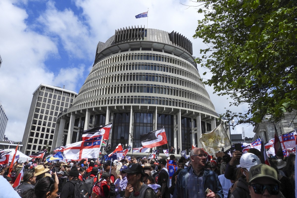 Protesters opposing to a proposed law that would redefine New Zealand?s founding treaty between the British Crown and M?ori chiefs gather outside Parliament in Wellington, New Zealand Tuesday, Nov. 19 ...