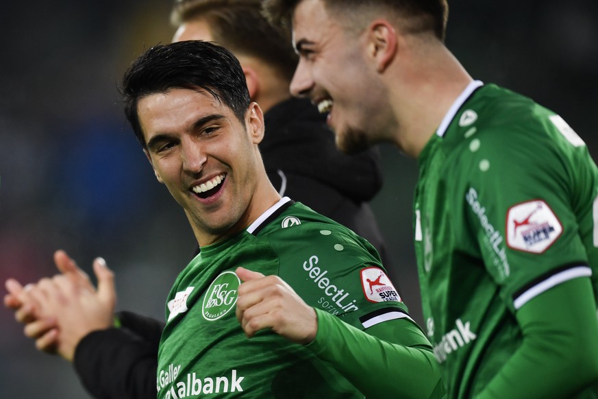 St. Gallens Victor Ruiz Abril jubelt beim Fussball Super-League Spiel zwischen dem FC St. Gallen und dem FC Lugano, am Sonntag, 26. Januar 2020, im Kybunpark in St. Gallen. (KEYSTONE/Gian Ehrenzeller)