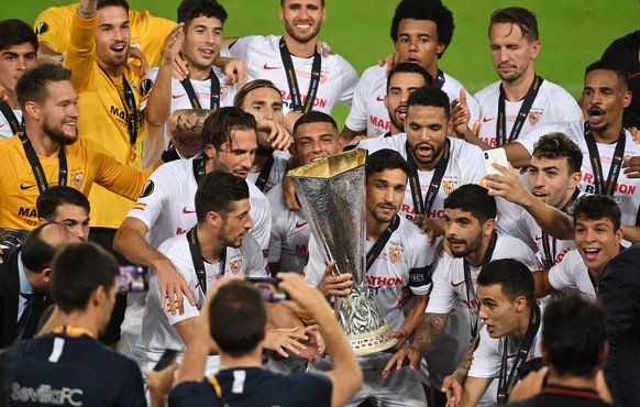 Sechs Titel: FC Sevilla – 2006, 2007, 2014, 2015, 2016, 2020.