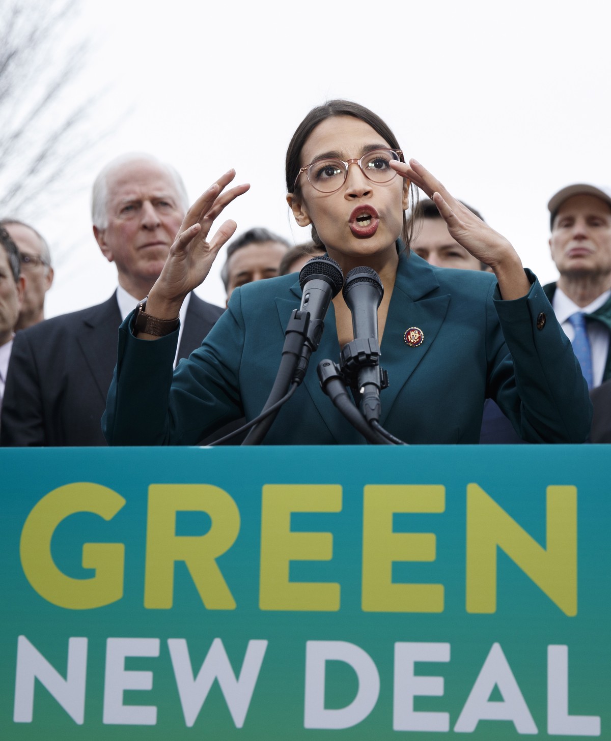 epa07351017 Democratic Representative from New York Alexandria Ocasio-Cortez delivers remarks on the 'Green New Deal' resolution during a press conference on Capitol Hill in Washington, DC,  ...