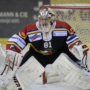 Urban Leimbacher im Trikot des EHC Basel.