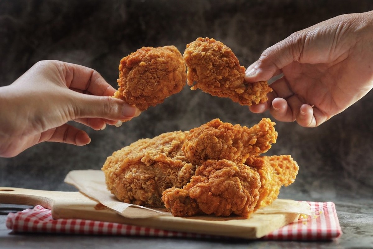 Non je déconne, c'est l'année de la bouffe qu'on se fait livrer plutôt.
