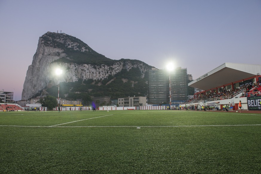 Viel mehr als den berühmten Affenfelsen hat Gibraltar nicht zu bieten.