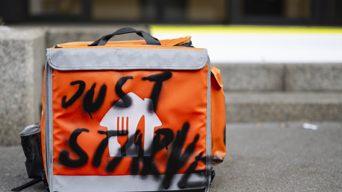 Just Eat plans courier layoffs and pay per delivery in Switzerland